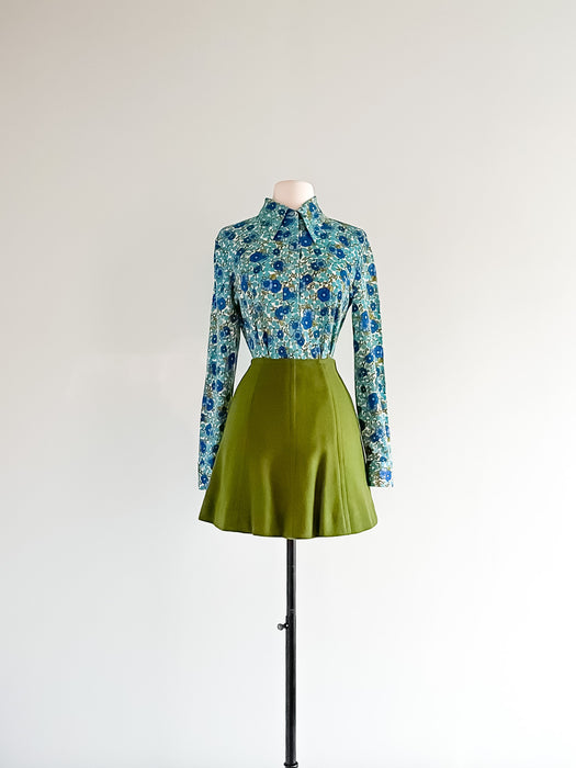 Adorable 1960's Mossy Green Wool Mini Skirt / Sz S
