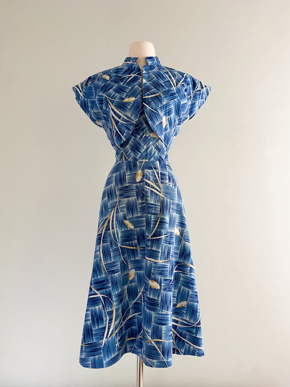 1950's Blue Hawaiian Wheat Print Cotton Dress with Cropped Jacket / Sz ...