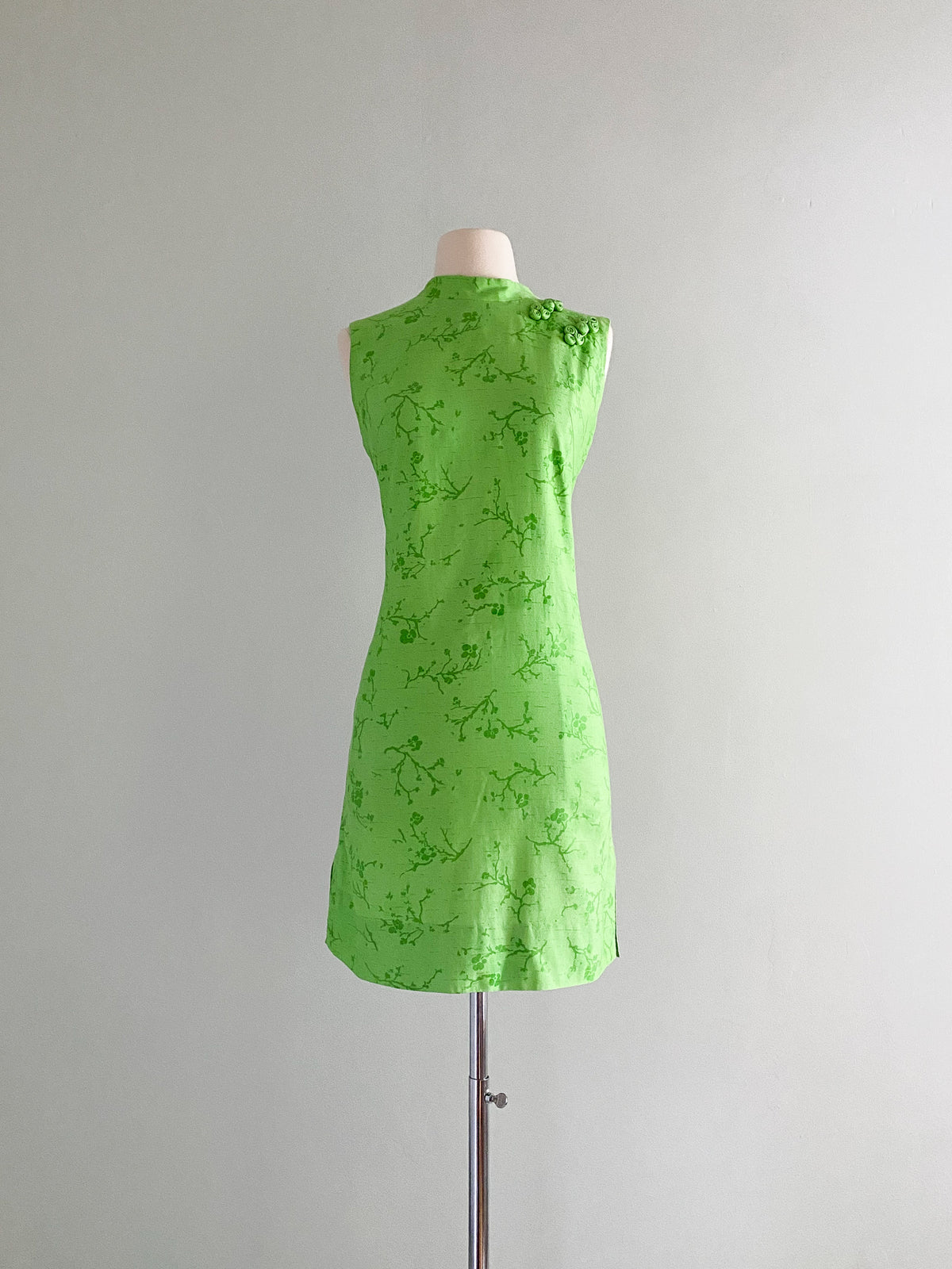1960's Evelyn Pearson Green Cherry Blossom Mini Dress / Sz M  Xtabay  Vintage