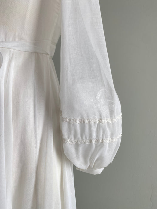 Ethereal 1970's Ivory Gunne Sax Corset Bodice Wedding Gown With Flowing Skirt / s