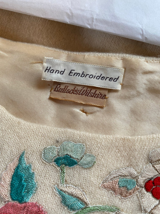 Exquisite 1950's Hand Embroidered Cashmere Scoop Neck Sweater Bullocks Wilshire / Medium