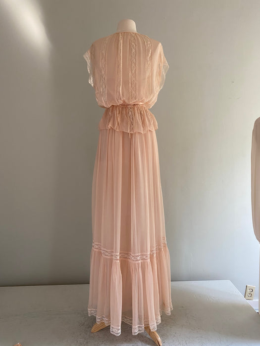 Ethereal 1970's Oscar de la Renta Peach Silk Chiffon Dress Set / Small – Xtabay Vintage Ethereal 1970's Oscar de la Renta Peach Silk Chiffon Dress Set / Small – Xtabay Vintage
