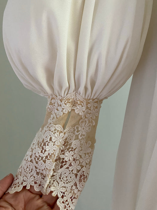 Romantic 1970's Wedding Gown By William Cahill / SM