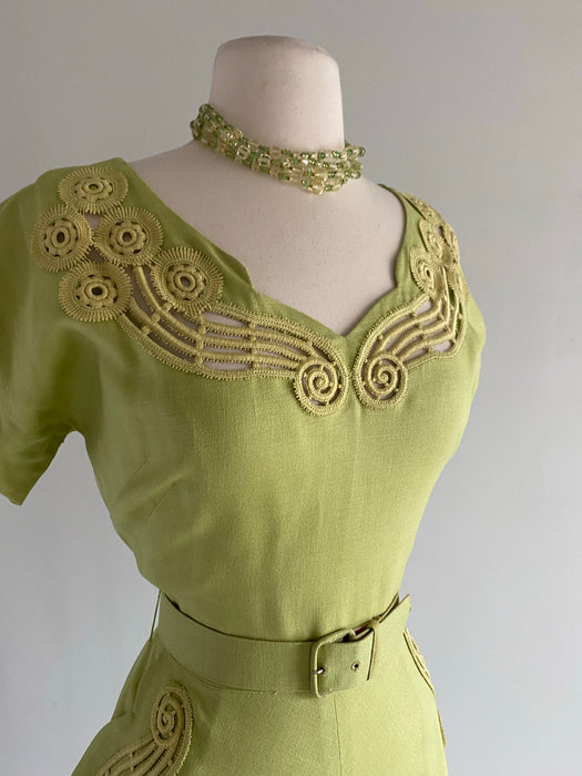 Late 1940's Chartreuse Green Rayon Dress By Ellen Kaye / Medium