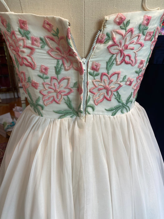 Dreamy 1950's Ivory Organza Party Dress With Embroidered Pink Flowers / Waist 24"